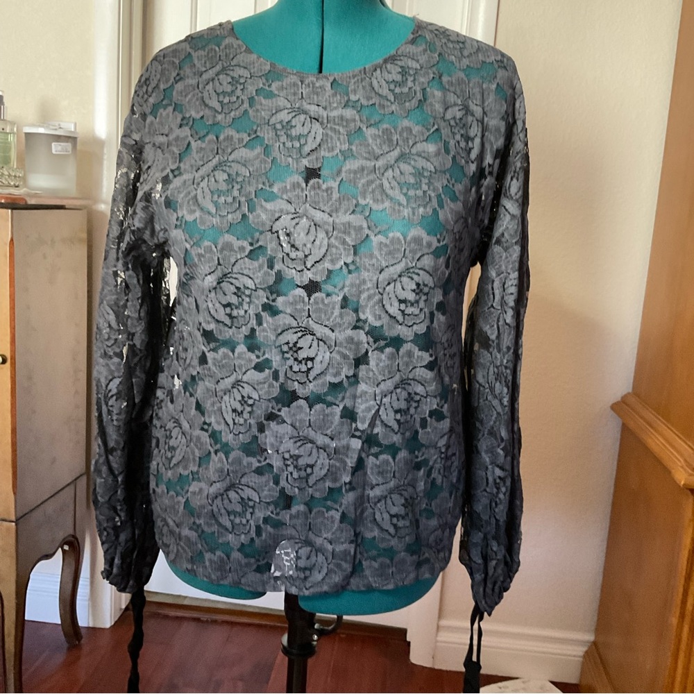NWT Lace long sleeve gray blouse
